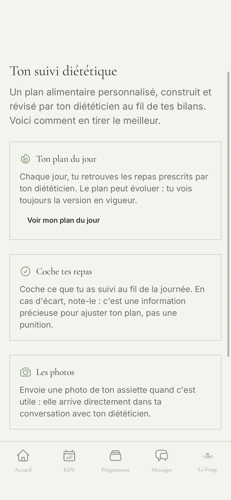 Page « Ton suivi diététique » de l'app : plan du jour, repas à cocher, photos envoyées au diététicien